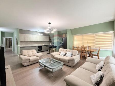 APARTAMENT 2+1+2 ME QIRA PRANE LAKE VIEW !