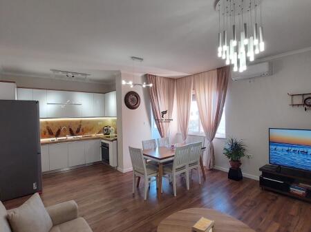 APARTAMENT ME QERA 2+1 SELITE 700 EURO