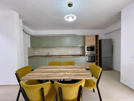 Affittasi appartamento 3+1+Parcheggio - Residenza “Kodra e Diellit”- Scuola British” 80.000 leke/mese