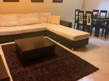 Jepet apartament 1+1 me qera tek liqeni thate me super pamje bga liqeni thate