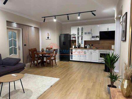Apartment 2+1 for rent Willson Square Tirana