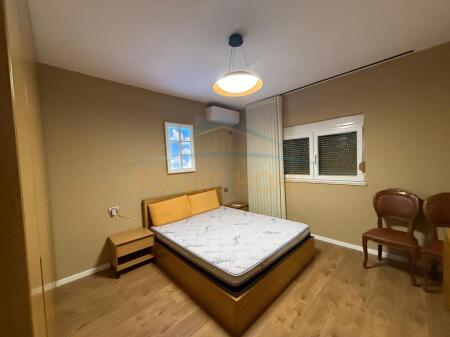 Qira, Apartament 2+1, Komuna e Parisit