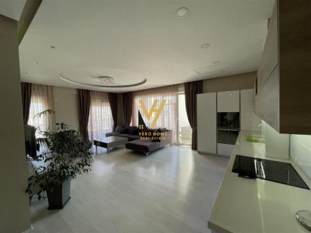 JEPET APARTAMENT 3+1+2+BLK ME QERA TEK LIQENI I THATE 1.300 EURO