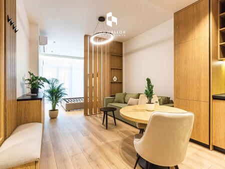 ⚡JEPET ME QIRA: GARSONJERË 📍K. Zoologjik – Rr. Eduart Mano | 100% e Re – Cilësi Gjermane (100% e Kompletuar) ka hapësirë si 1+1, 50m²