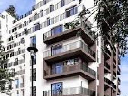 Shitet apartament 2+1+2  ne Kamez, Bathore