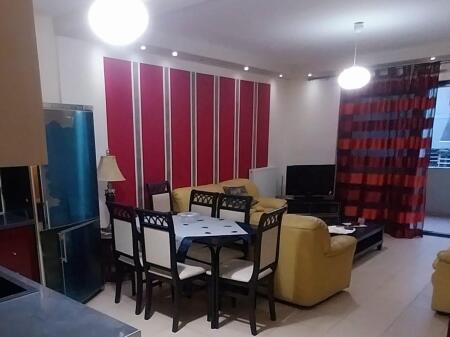 Ofrohet per qira apartament 1+1 te kodra e diellit