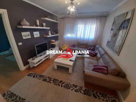 2+1 apartments for rent on Naim Frasheri Street, near the Mosaic of Tirana in Tirana (ID 4221989)