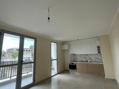 IN AFFITTO, APPARTAMENTO 2+1, VIA 5 MAJI, TIRANA, ID: 530581007-58