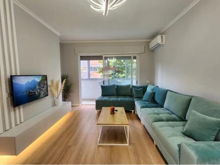 Apartament 2+1+2Për Qira - Kika 1, Komuna e Parisit, Tiranë