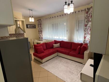 APARTAMENT ME QERA 2+1+Verande