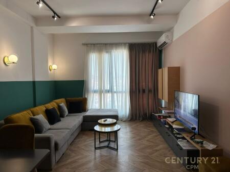 Tek Square 21 Japim Me Qira Apartament 1+1!