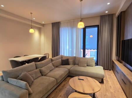 APARTAMENT LUKSOZ ME QIRA TE KOMPLEKSI DELIJORGJI