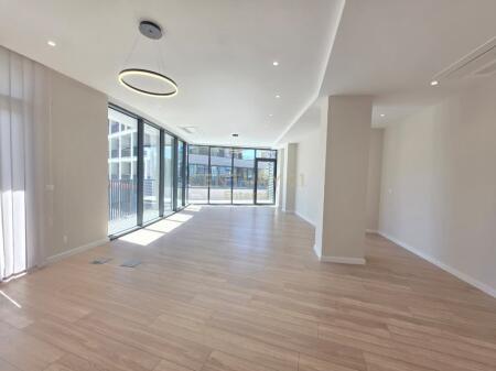 UFFICIO IN AFFITTO + POSTO AUTO – Residenca Lake View, Tirana