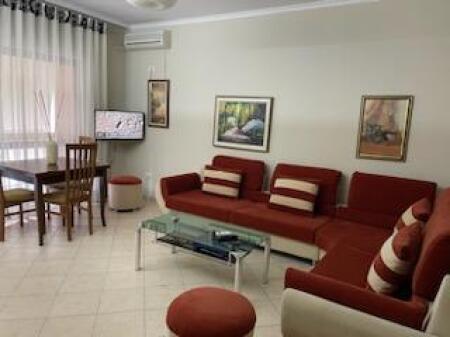 APARTAMENT 2+1 ME QIRA TEK RRUGA E ELBASANIT!