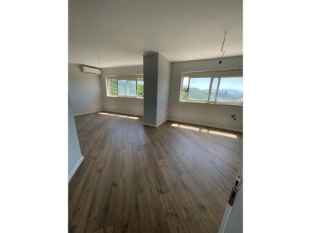 FRESK, SHITET APARTAMENT 3+1+2, ÇMIM 1000€/m²! - 124,000 €
