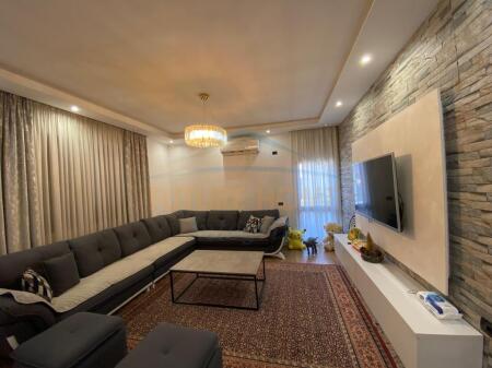 Qera, Apartament 2+1+2+Post Parkimi, Selitë, Tiranë.