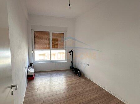 Shitet, Apartament 2+1, Kompleksi Mangalem, Tiranë.