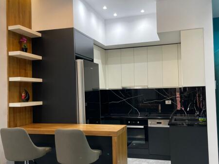 Jepet me qira apartament 1+1 tek Kompleksi Delijorgji .