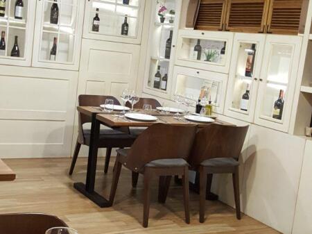 RISTORANTE IN AFFITTO 157M2 VIA DURRESIT 2.000 EURO