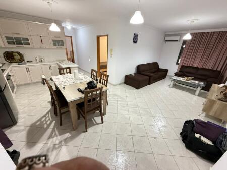 🏡 In Affitto – Appartamento 2+1 📍 Vicino a 5 Maji, Tirana  💶 Affitto: 500 mila lek/mese