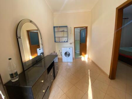 Shitet Apartament 1+1 – Rruga Albanopoli, Don Bosko