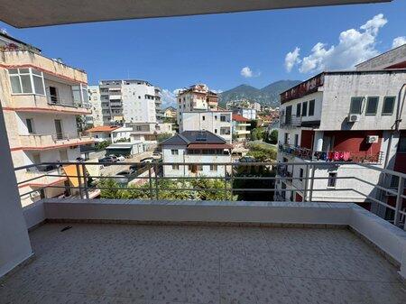Shitet, Apartament 2+1, Rruga Shefqet Kuka, Fresk, Tiranë.