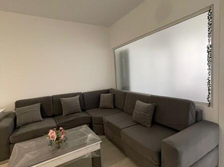 2+1,nuovo edificio con ascensore,incrocio del 21 dicembre,prezzo 650 euro