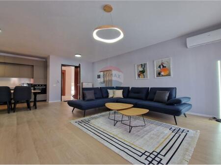 Shitet Apartament 2+1 tek Kompleksi Delijorgji !