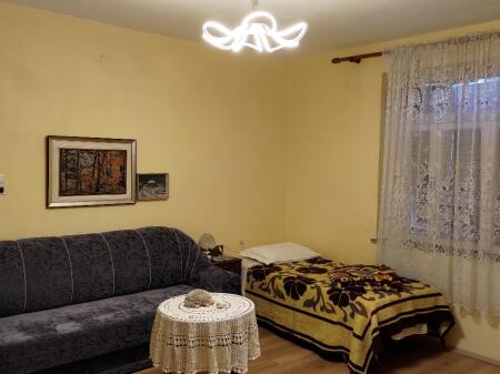 APARTAMENT ME QERA 2+1 MINE PEZA 550 EURO