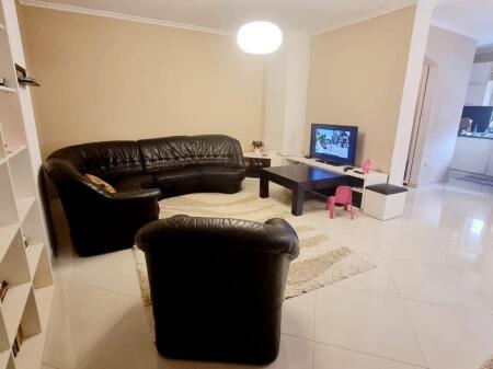 For rent 3+1+2 bathrooms+1 balcony street of Kavaja near Raiffeisen bank