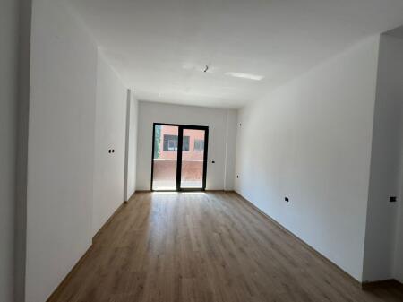 APPARTAMENTO 2+1+2 IN VENDITA VIA ELBASAN