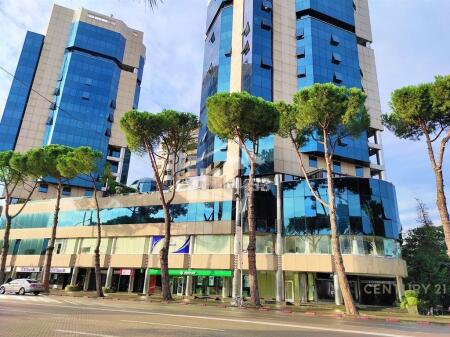 Spazio Ufficio 275m2 in affitto vicino alle Torri Gemelle!