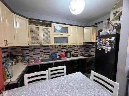 JEPET ME QIRA APARTAMENT 2+1+2 – YZBERISHT