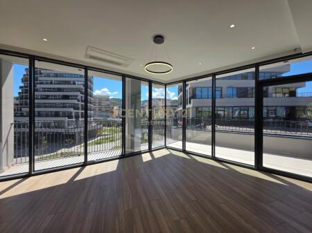 Ufficio in Affitto+Posto auto Residenca Lake View!!