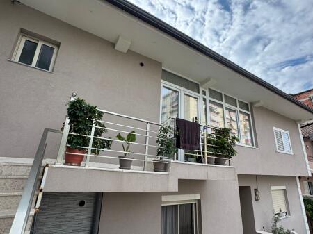 2+1, arredato ingresso privato con parcheggio, don bosco 800 euro
