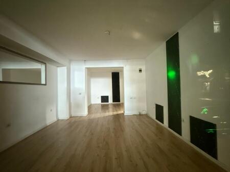 SHOP FOR RENT 50M2 DINAMO STADIUM 700 EURO