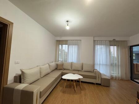 APARTAMENT ME QERA 3+1 5 MAJI 50.000 LEKE
