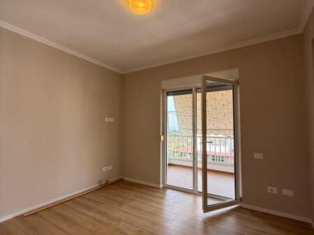 Appartamento 1+1 in vendita a Xhamllik presso la Residenza "Colombo 2".