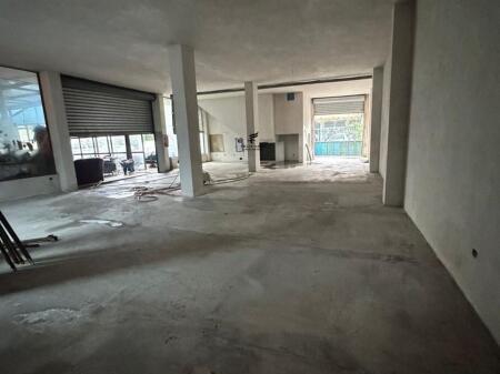 MAGAZZINI IN AFFITTO 180M2 CAMPO DI AVIAZIONE 1.200 EURO