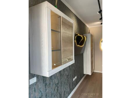 Appartamento 1+1 + Posto Auto in Affitto presso Qendra Galeria, Via Barrikadave