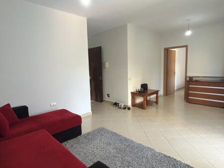 📍 Apartament me Qira – Fresk, pranë Spar 2