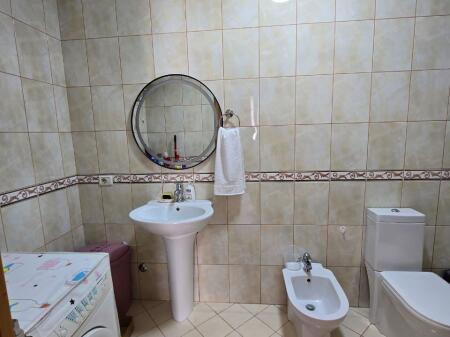 Appartamento 2+1+2 bagni a 5 Maji