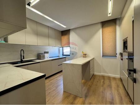 Duplex in Vendita a Kodra e Diellit