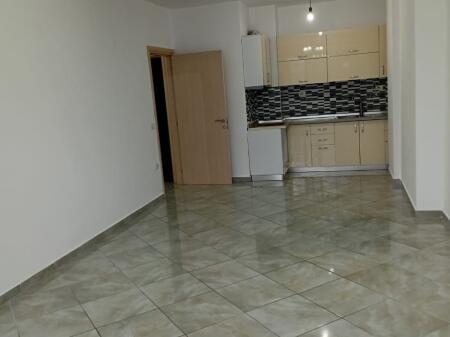Appartamento in affitto 2+1 vuoto Astir