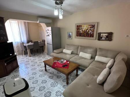 SHITET APARTAMENT 2+1- XHAMLLIK