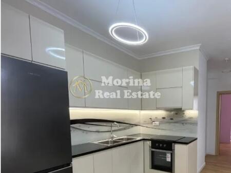 Qera, Apartament 3+1, Rruga e Elbasanit, prane Fakultetit te Ekonomise, 500 euro/muaj