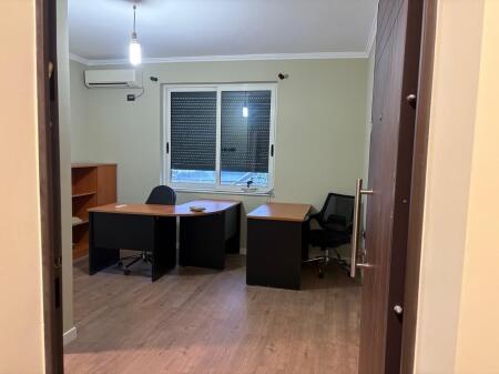 ZYRE ME QERA 60M2 BLLOKU 520 EURO