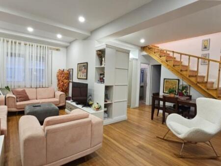 Duplex per qera 2+1+2 / 900 Euro !!!!