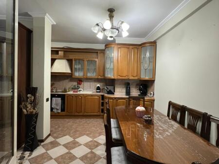 FOR SALE Apartment 3+1+2+2 Balconies+Storage 📍Zogu I Boulevard 🏢3rd floor, with elevator - Regular mortgage documentation