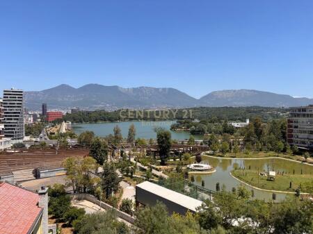 Apartment 3+1+2+2 parking spaces at the Zoological Garden 1,800 € /Month